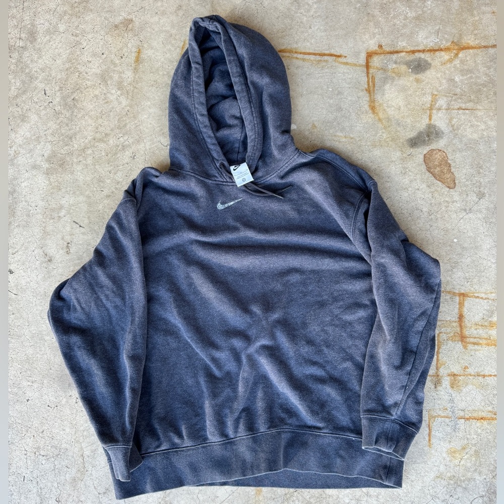 Nike center swoosh  Hoodie size me M